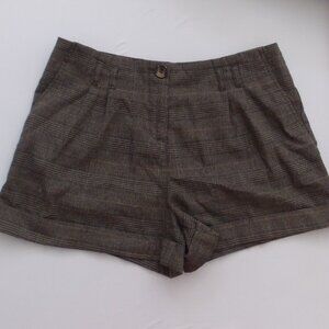 💕 3/$25 💕 Calendar Cuffed Plaid Shorts